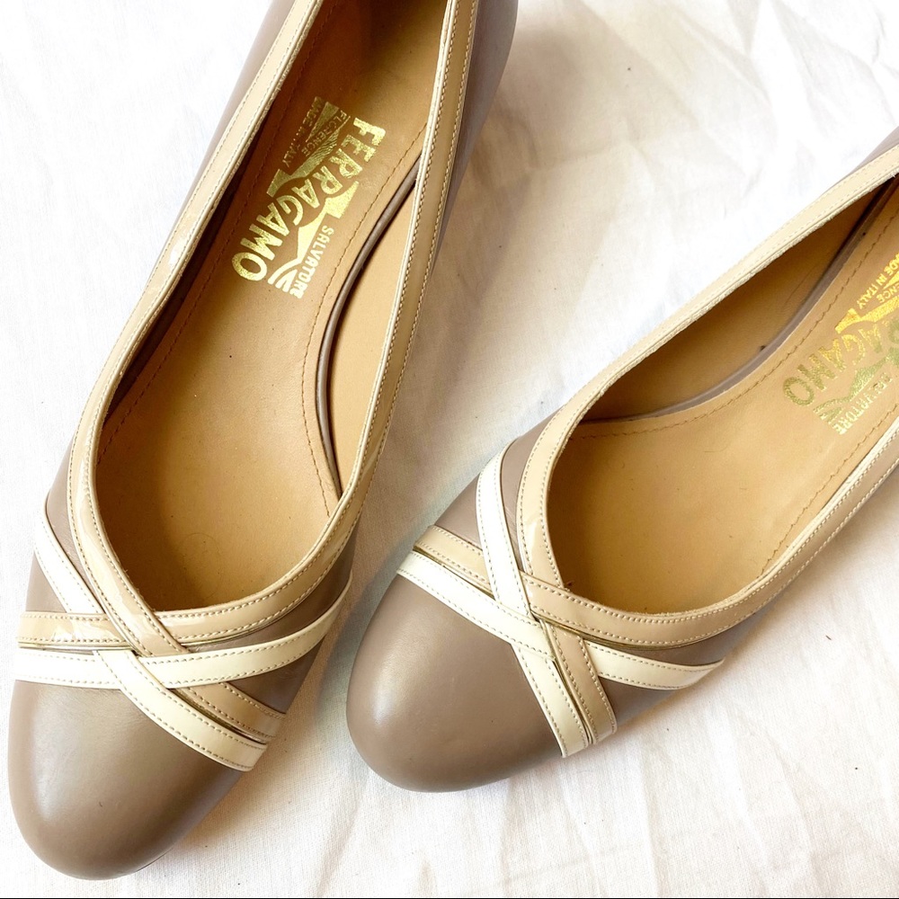 SOLD Salvatore Ferragamo GAMY Flats Size 8.5 - Picture 5 of 13